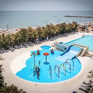 Bungalow In Caorle With Garden Furniture Duna Verde